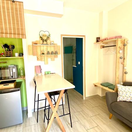 La Petite Escapade Apartment กาเลส์ ภายนอก รูปภาพ