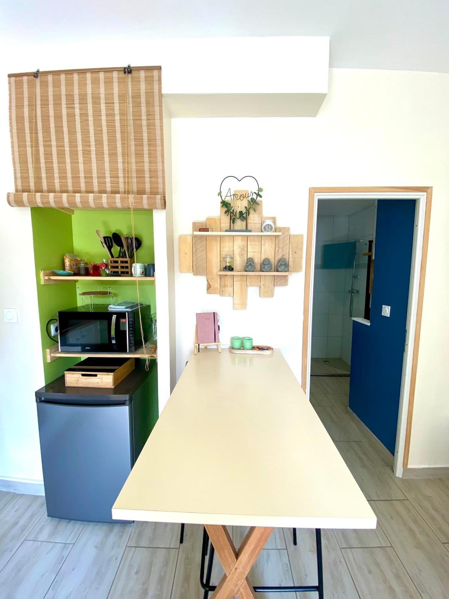 La Petite Escapade Apartment กาเลส์ ภายนอก รูปภาพ
