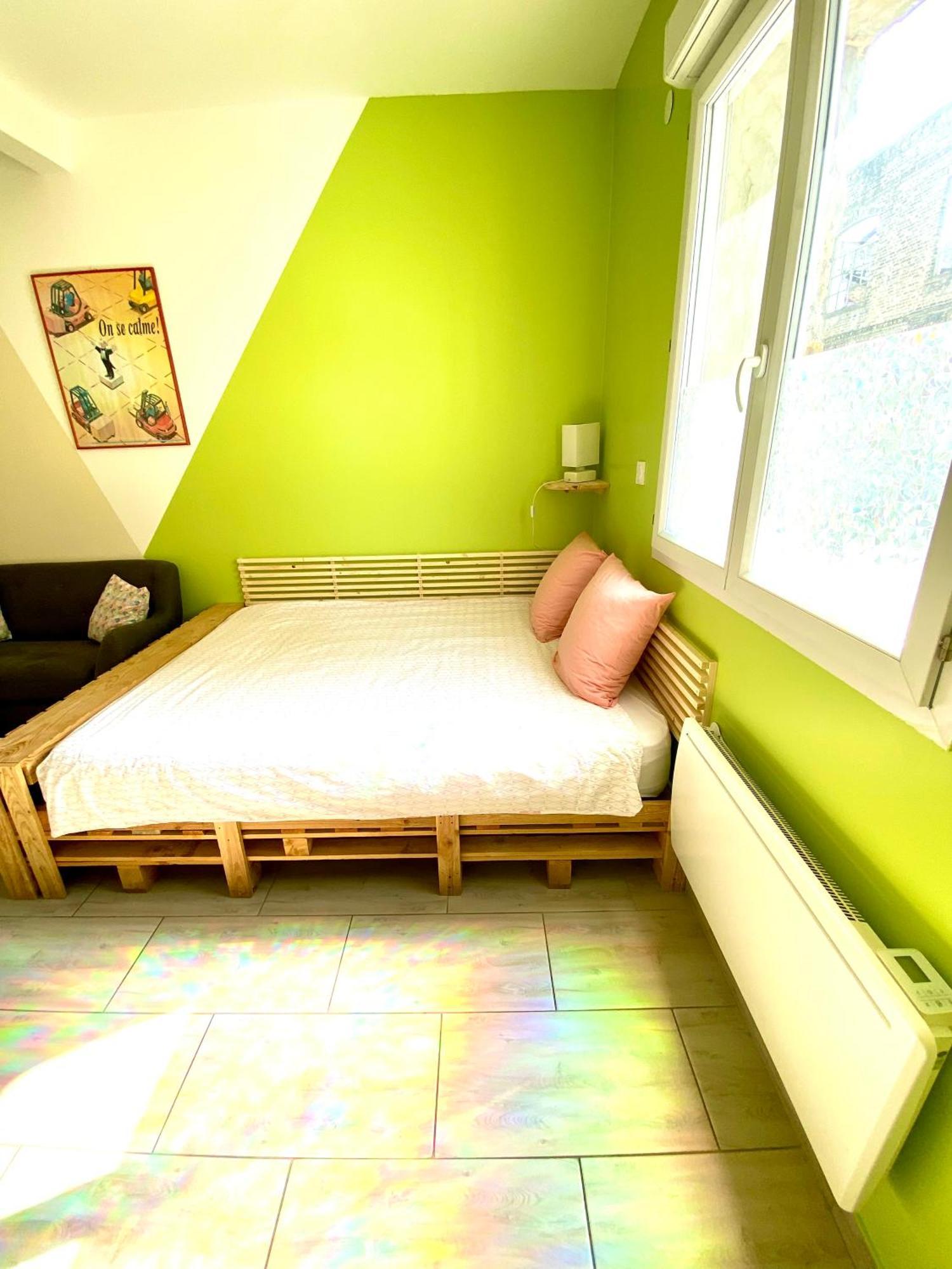 La Petite Escapade Apartment กาเลส์ ภายนอก รูปภาพ